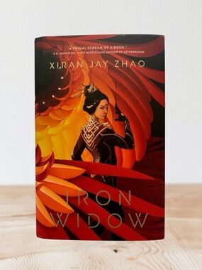 Iron Widow by Xiran Jay Zhao - Hardcover